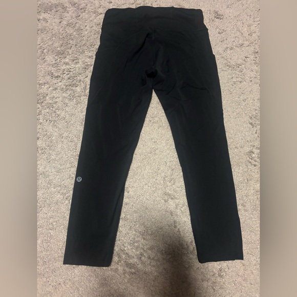 Fast and Free high rise crop 23” size 6 BLACK - Picture 2 of 4